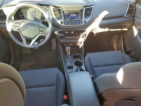 KM8J33A23HU464171 2017 HYUNDAI TUCSON - Image 8