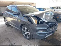 KM8J33A23HU472898 2017 HYUNDAI TUCSON