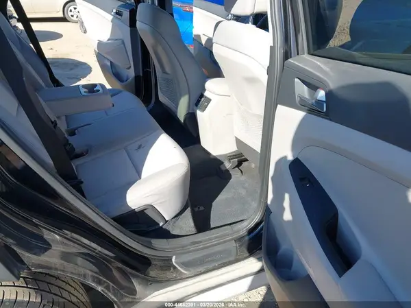 KM8J33A23HU474537 2017 HYUNDAI TUCSON - Image 8