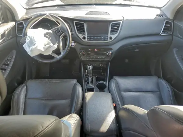 KM8J33A23HU474909 2017 HYUNDAI TUCSON - Image 8