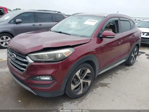 KM8J33A23HU480225 2017 HYUNDAI TUCSON - Image 2