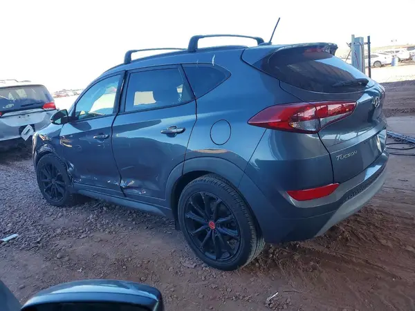 KM8J33A23HU489135 2017 HYUNDAI TUCSON - Image 2