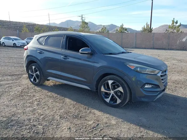 KM8J33A23HU496893 2017 HYUNDAI TUCSON - Image 1