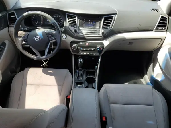 KM8J33A23HU497624 2017 HYUNDAI TUCSON - Image 8