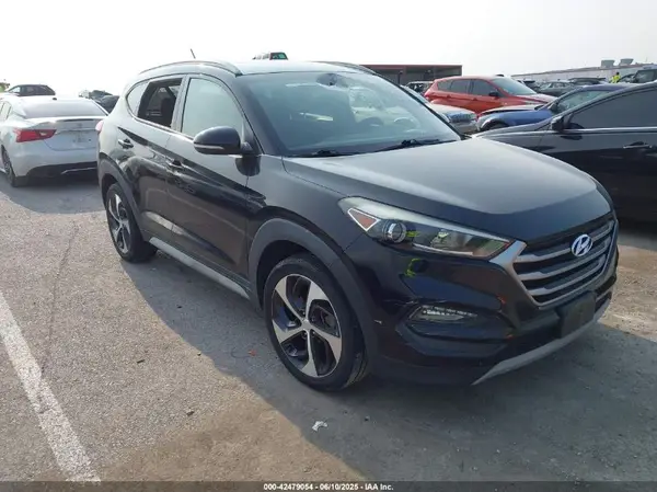 KM8J33A23HU502921 2017 HYUNDAI TUCSON - Image 1