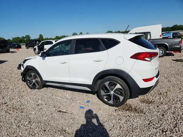 KM8J33A23HU515877 2017 HYUNDAI TUCSON - Image 2