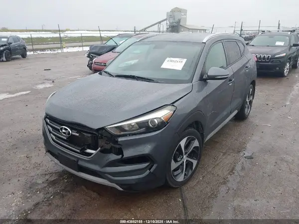 KM8J33A23HU519718 2017 HYUNDAI TUCSON - Image 2