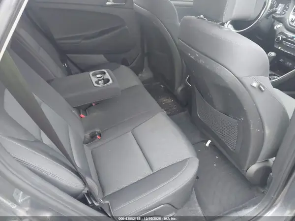 KM8J33A23HU519718 2017 HYUNDAI TUCSON - Image 8