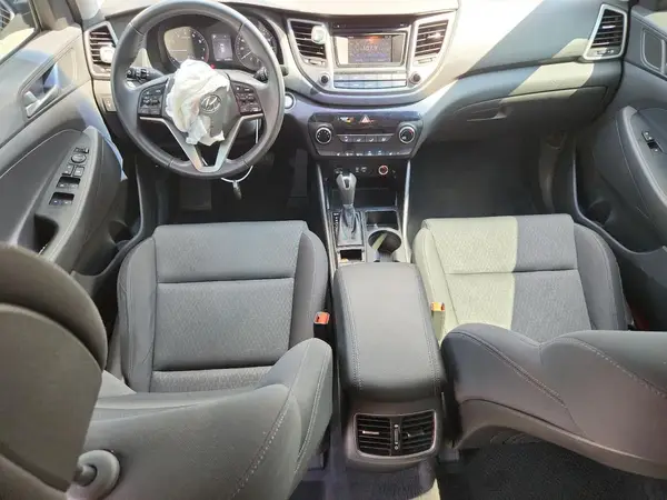 KM8J33A23HU521906 2017 HYUNDAI TUCSON - Image 8