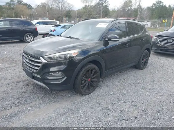 KM8J33A23HU528838 2017 HYUNDAI TUCSON - Image 2
