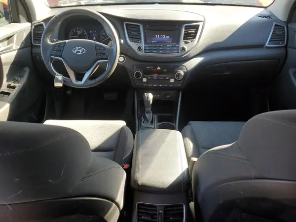 KM8J33A23HU529343 2017 HYUNDAI TUCSON - Image 8