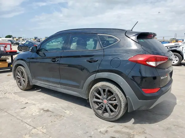 KM8J33A23HU531979 2017 HYUNDAI TUCSON - Image 2