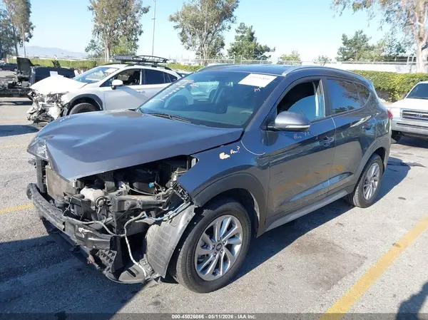 KM8J33A23HU539693 2017 HYUNDAI TUCSON - Image 2