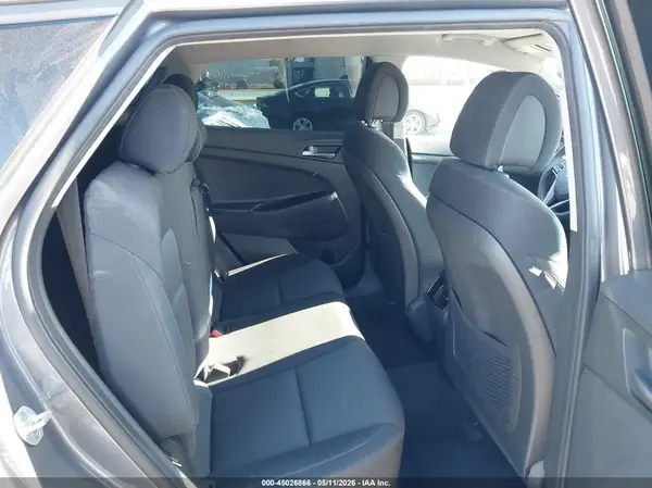 KM8J33A23HU539693 2017 HYUNDAI TUCSON - Image 8