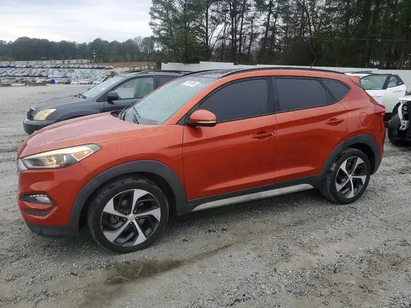 KM8J33A23HU561385 2017 HYUNDAI TUCSON - Image 1