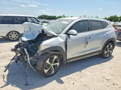 KM8J33A23HU592930 2017 HYUNDAI TUCSON