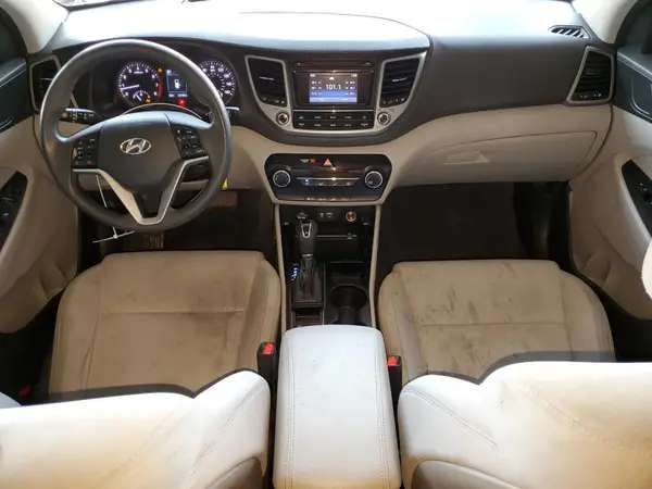 KM8J33A23HU598405 2017 HYUNDAI TUCSON - Image 8