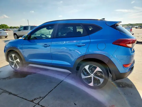 KM8J33A23JU625432 2018 HYUNDAI TUCSON - Image 2