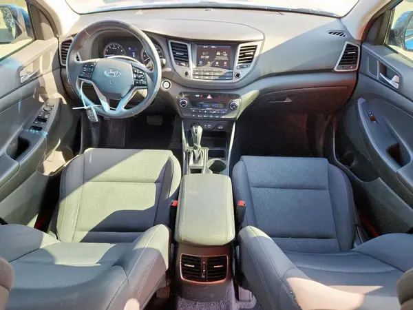 KM8J33A23JU625432 2018 HYUNDAI TUCSON - Image 8