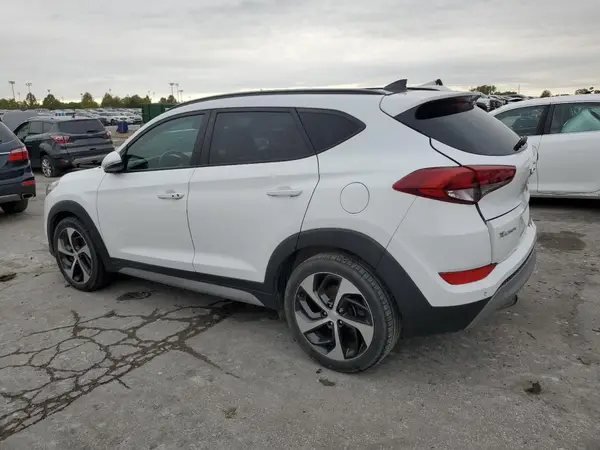 KM8J33A23JU696968 2018 HYUNDAI TUCSON - Image 2