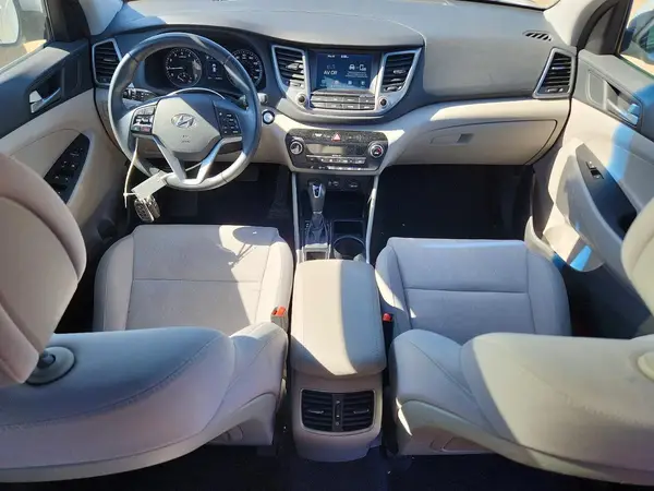 KM8J33A23JU699644 2018 HYUNDAI TUCSON - Image 8
