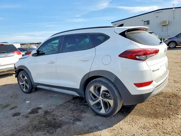 KM8J33A23JU701408 2018 HYUNDAI TUCSON - Image 2