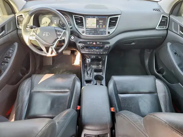 KM8J33A23JU729712 2018 HYUNDAI TUCSON - Image 8