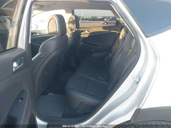 KM8J33A23JU756084 2018 HYUNDAI TUCSON - Image 8