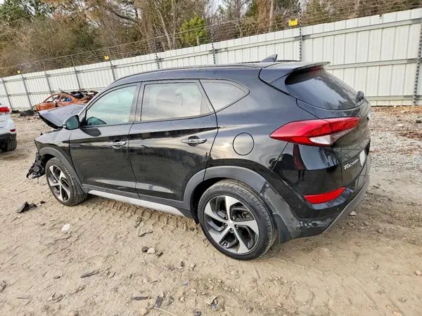 KM8J33A23JU767618 2018 HYUNDAI TUCSON - Image 2