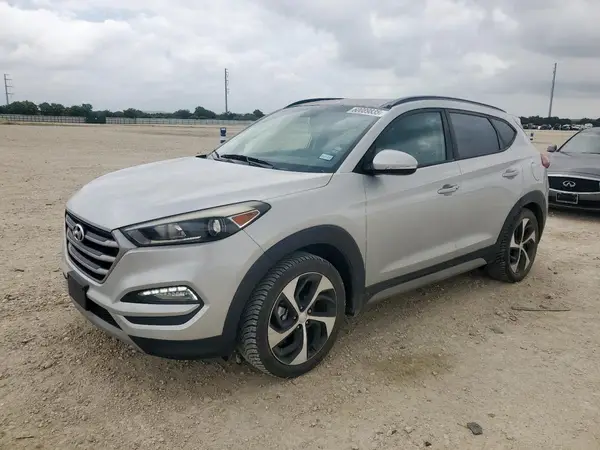 KM8J33A23JU778585 2018 HYUNDAI TUCSON - Image 1