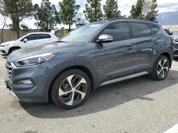 KM8J33A23JU799503 2018 HYUNDAI TUCSON - Image 1