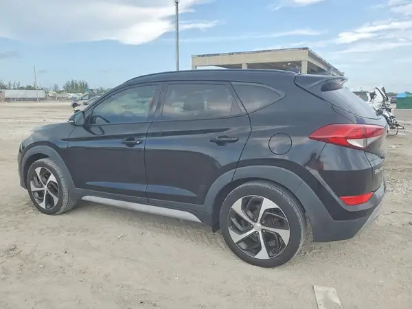 KM8J33A23JU810659 2018 HYUNDAI TUCSON - Image 2