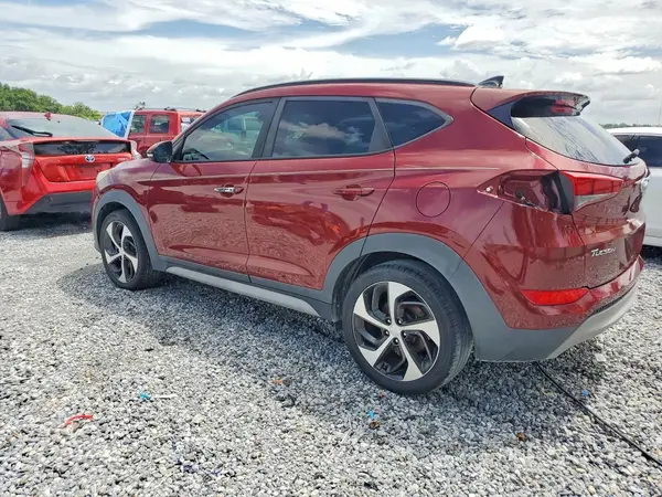 KM8J33A23JU819524 2018 HYUNDAI TUCSON - Image 2