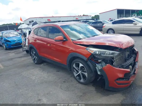 KM8J33A24GU030615 2016 HYUNDAI TUCSON - Image 1
