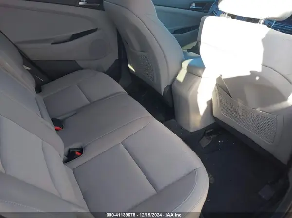 KM8J33A24GU039069 2016 HYUNDAI TUCSON - Image 8