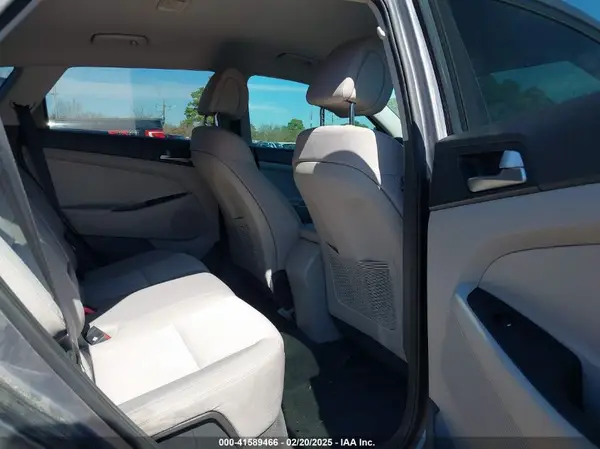 KM8J33A24GU045406 2016 HYUNDAI TUCSON - Image 8