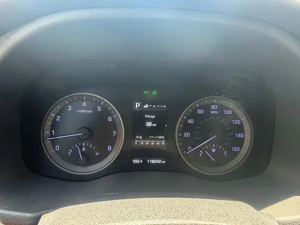 KM8J33A24GU046040 2016 HYUNDAI TUCSON - Image 8