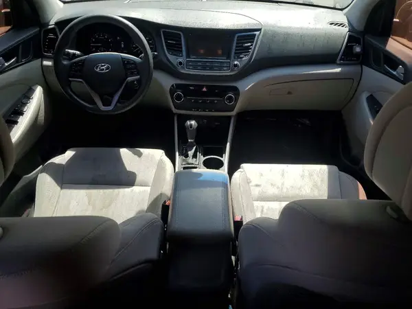 KM8J33A24GU047706 2016 HYUNDAI TUCSON - Image 8