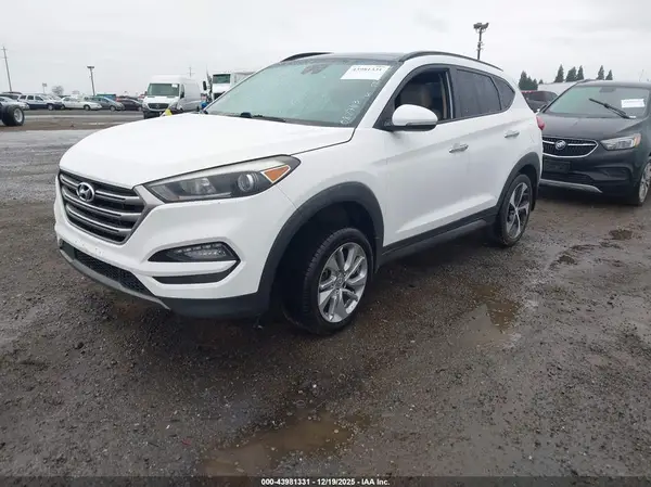 KM8J33A24GU082763 2016 HYUNDAI TUCSON - Image 2