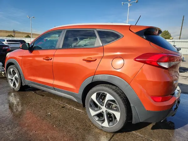 KM8J33A24GU084450 2016 HYUNDAI TUCSON - Image 2