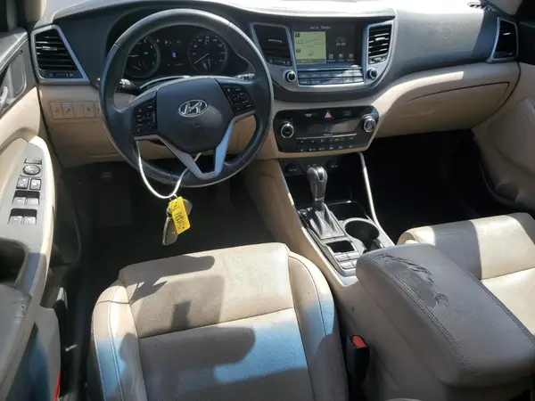 KM8J33A24GU096081 2016 HYUNDAI TUCSON - Image 8
