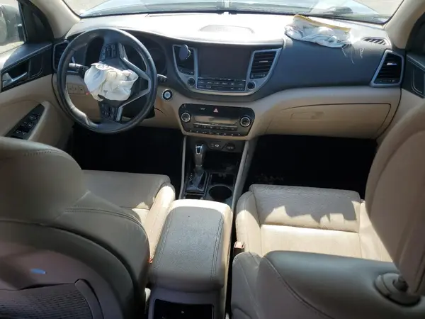 KM8J33A24GU103286 2016 HYUNDAI TUCSON - Image 8