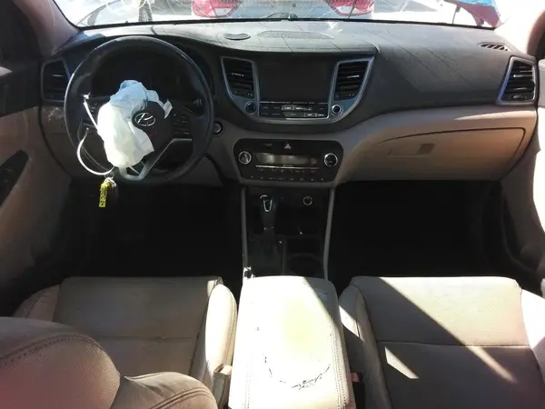 KM8J33A24GU104535 2016 HYUNDAI TUCSON - Image 8