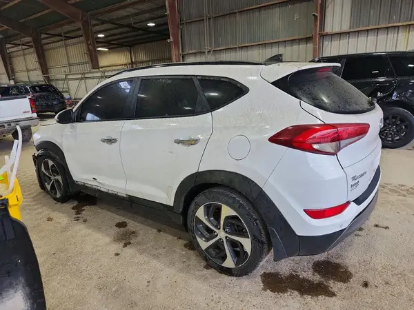KM8J33A24GU108004 2016 HYUNDAI TUCSON - Image 2