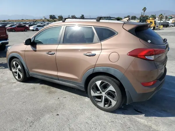 KM8J33A24GU121058 2016 HYUNDAI TUCSON - Image 2
