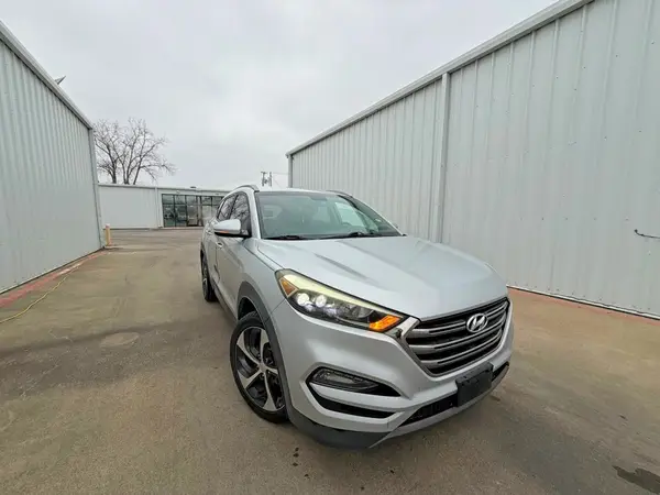 KM8J33A24GU154982 2016 HYUNDAI TUCSON - Image 1