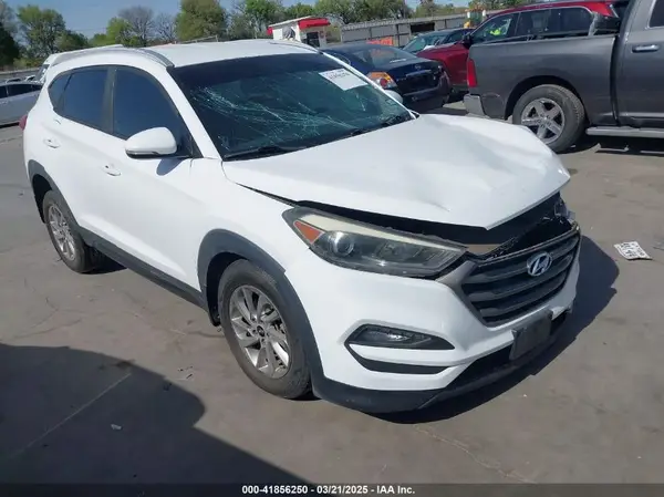 KM8J33A24GU160815 2016 HYUNDAI TUCSON - Image 1