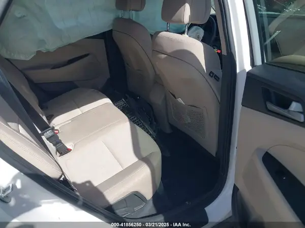 KM8J33A24GU160815 2016 HYUNDAI TUCSON - Image 8