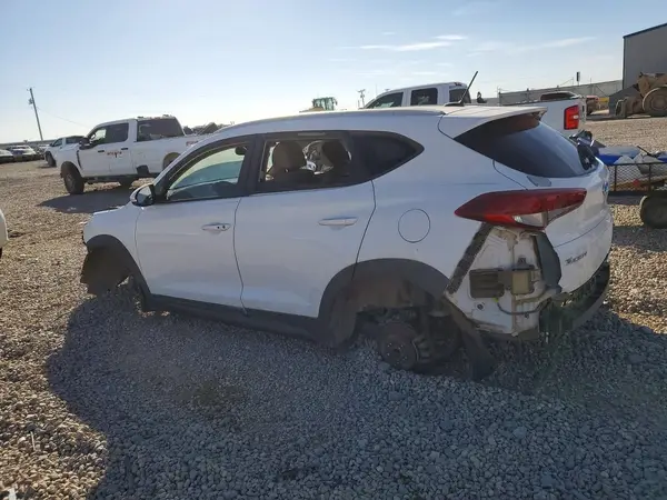 KM8J33A24GU160975 2016 HYUNDAI TUCSON - Image 2