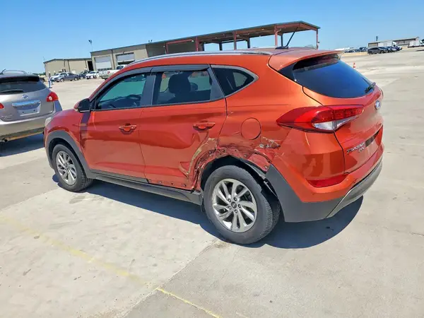 KM8J33A24GU181454 2016 HYUNDAI TUCSON - Image 2